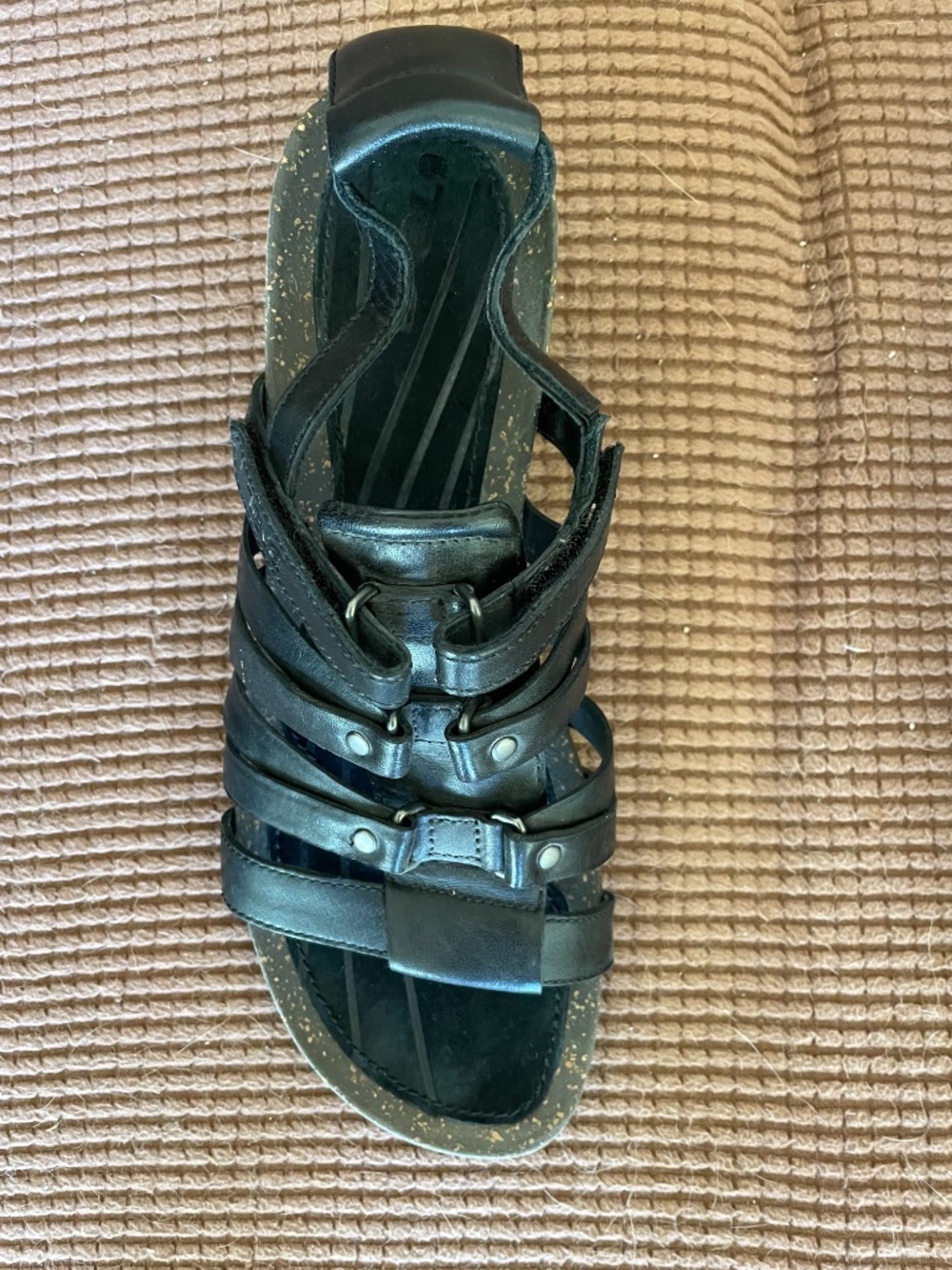 PRICE DROP! TEVA Cabrillo Wedge Heel Leather Sandals - Size 9.5 - Picture 3 of 12